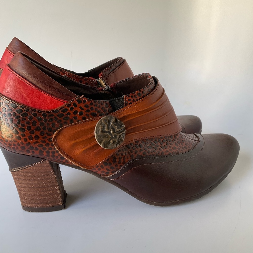 L'ARTISTE Brown and Red Leather Multi Pattern Shoes - Picture 6 of 15